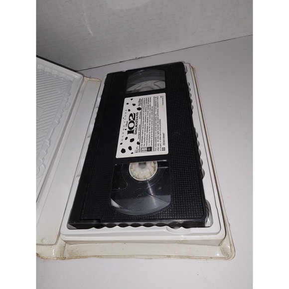 Disney's 102 Dalmatians VHS Movie Glenn Close - Picture 2 of 4